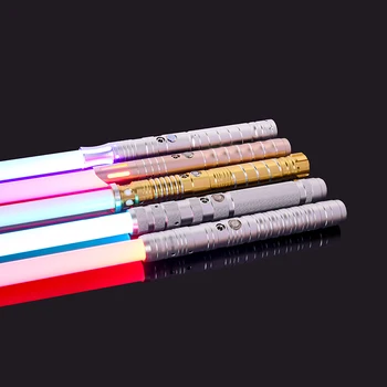 RGB Metallist Lightsaber Laser Mõõk Rave Vilkuv Cosplay Sabre De Luz Relva Kerge Stick Helendav Lahe Mänguasjad Led Stick